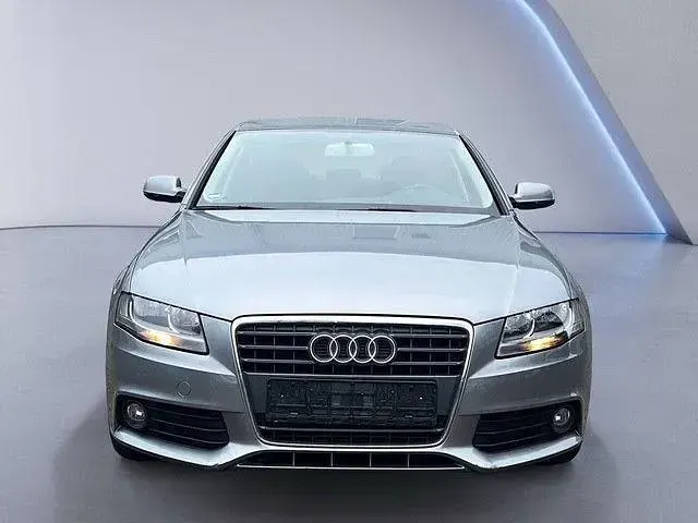 Gebraucht Audi A4 Comfort 120 PS (88 kW) 2011 Limousine
