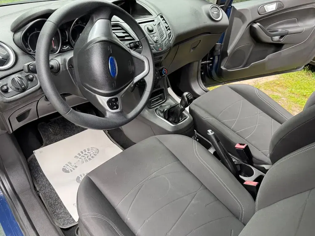 Gebraucht Ford Fiesta Trend 75 PS (55 kW) 2013 Blau