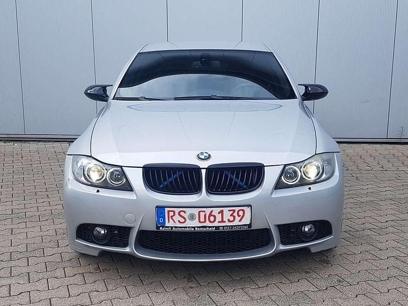 Gebraucht BMW 325 218 PS (160 kW) 2006 Grau Limousine
