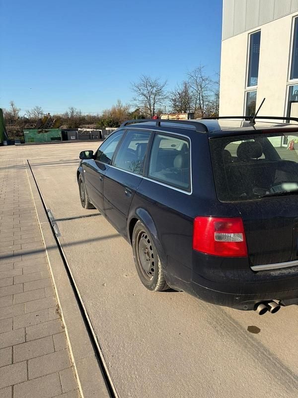 Gebraucht Audi A6 170 PS (125 kW) 2004 Blau Kombi