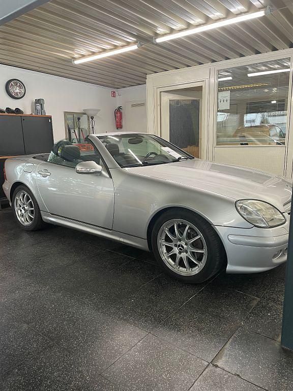 Gebraucht Mercedes SLK200 163 PS (119 kW) 2002 Silber Cabrio