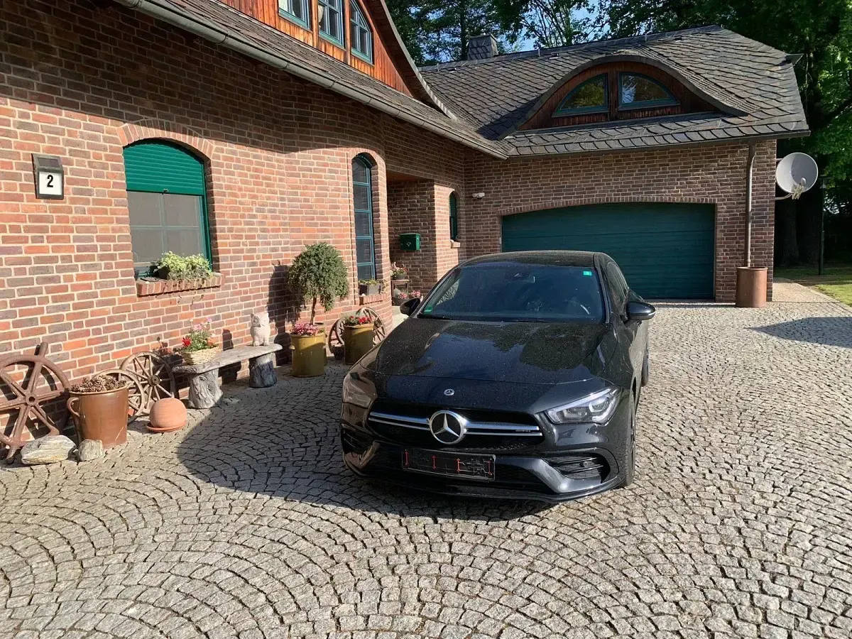 Gebraucht Mercedes CLA35 AMG AMG 306 PS (225 kW) 2023 Schwarz Coupé