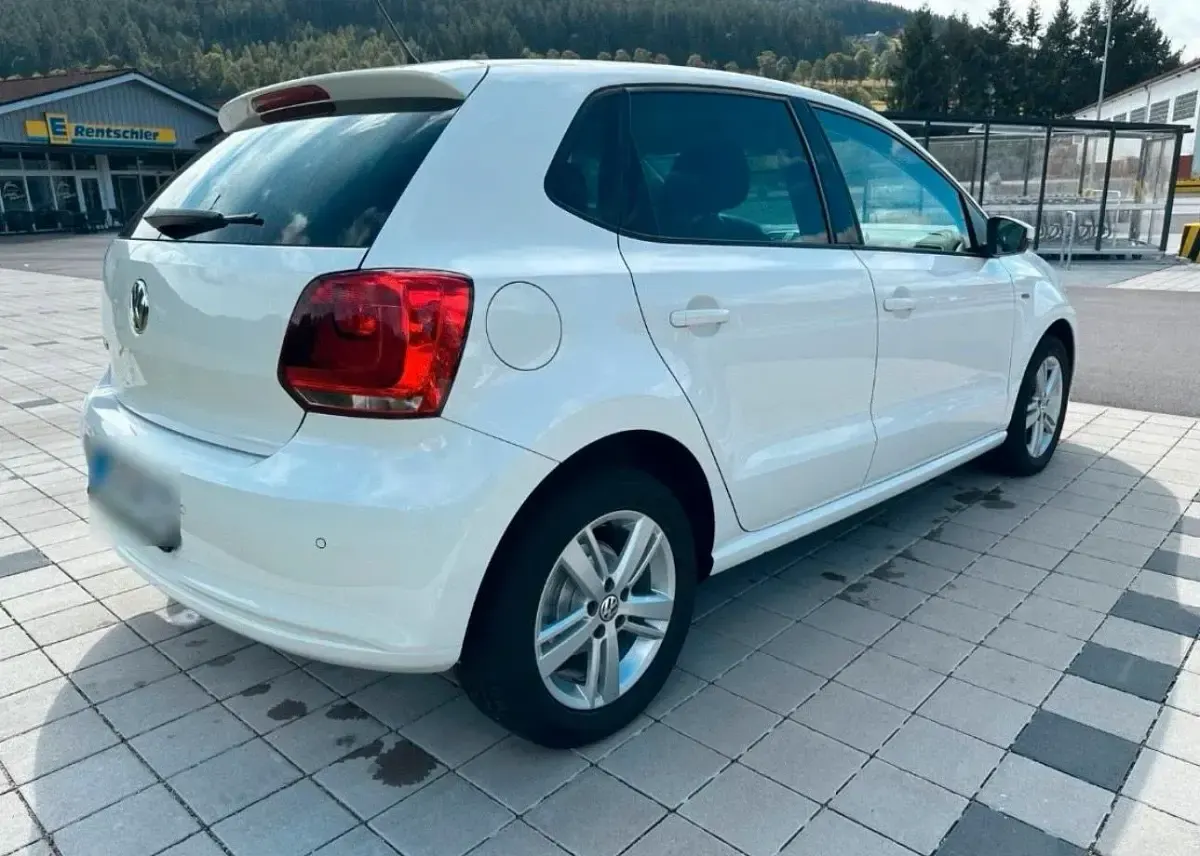 Gebraucht VW Polo Life 60 PS (44 kW) 2014 Weiß Kleinwagen
