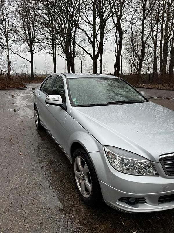 Gebraucht Mercedes C180 156 PS (114 kW) 2007 Silber Limousine