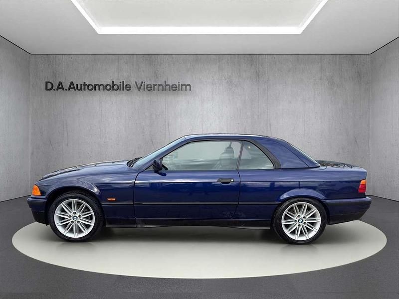 Gebraucht BMW 320 Cabriolet 150 PS (110 kW) 1997 Blau Cabrio