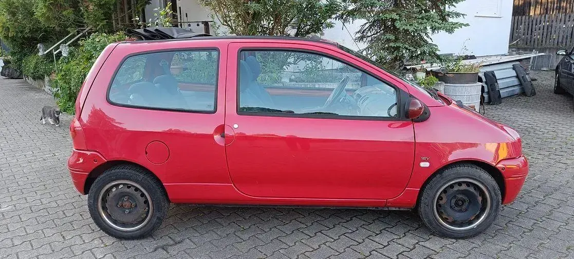 Gebraucht Renault Twingo 75 PS (55 kW) 2002 Rot Kleinwagen
