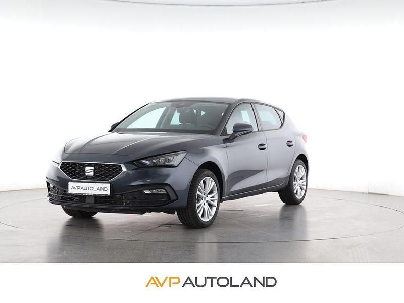 Gebraucht Seat Leon Style 150 PS (110 kW) 2024 Magnetic grau Limousine