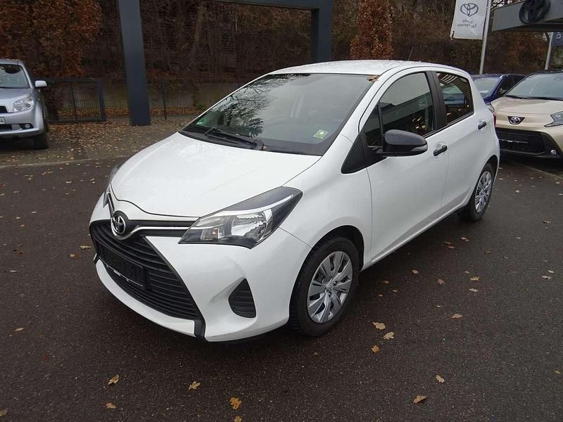 Super white 2 Gebraucht 2016 Toyota Yaris Basis Kleinwagen | 5.990 € (Guter Preis) - Bild 1/4