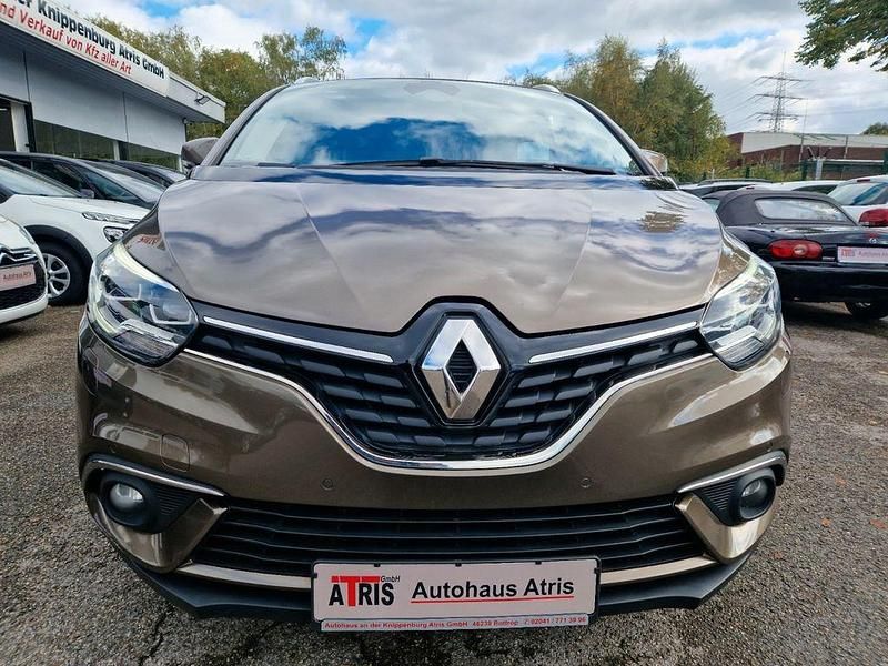 Grau Gebraucht 2017 Renault Scénic IV Bose Edition Van / Kleinbus | 8.400 € (Superpreis) - Bild 1/4