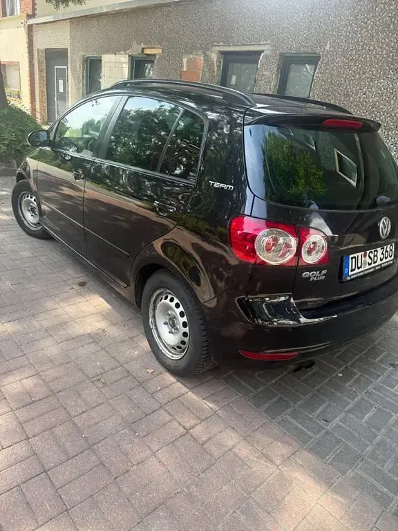Gebraucht VW Golf Plus Cross Team 140 PS (102 kW) 2010 Schwarz Van / Kleinbus