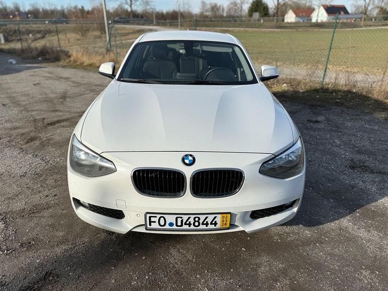 Gebraucht BMW 116 116 PS (85 kW) 2014 Weiß Kleinwagen