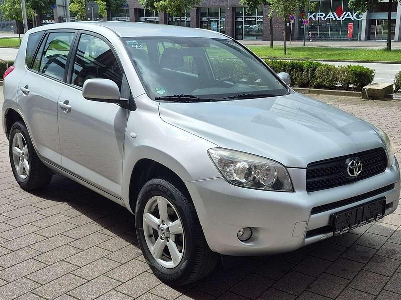 Silver metallic Gebraucht 2006 Toyota RAV4 Sol SUV | 6.600 € (Fairer Preis) - Bild 1/4
