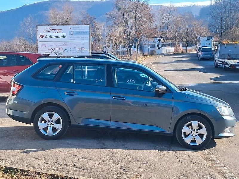 Gebraucht Skoda Fabia Ambition 90 PS (66 kW) 2016 Grau Kombi