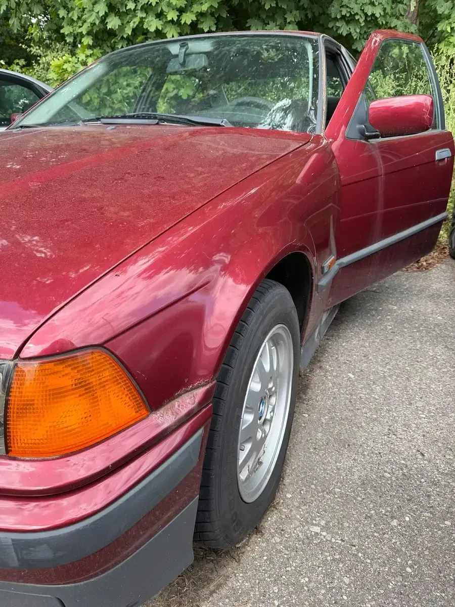 Gebraucht BMW 318 Compact 115 PS (84 kW) 1995 Rot Kleinwagen