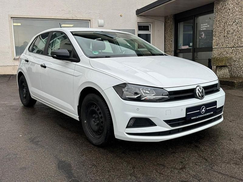 Gebraucht VW Polo Trendline 80 PS (58 kW) 2019 Weiß Kleinwagen