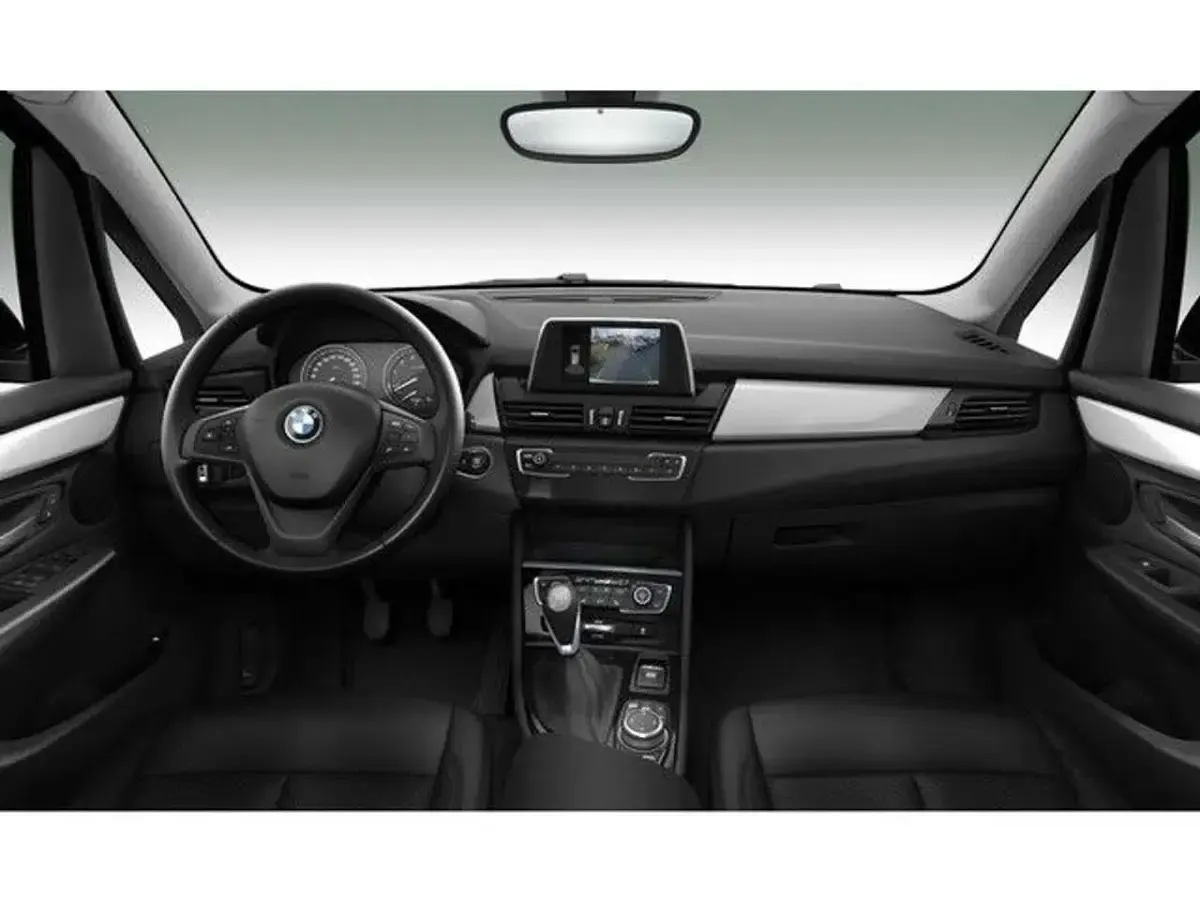Gebraucht BMW 218 Advantage 136 PS (100 kW) 2022 Uni schwarz Coupé