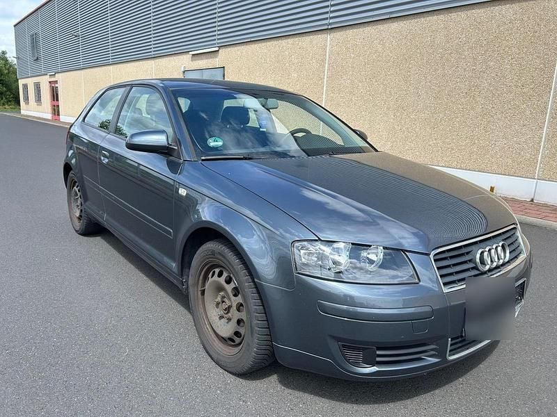 Blau Gebraucht 2004 Audi A3 Kleinwagen | 1.100 € (Superpreis) - Bild 1/4