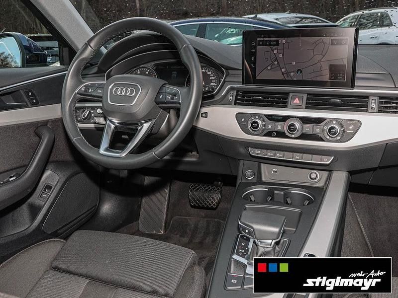 Gebraucht Audi A4 Sport 204 PS (150 kW) 2022 Blau Kombi