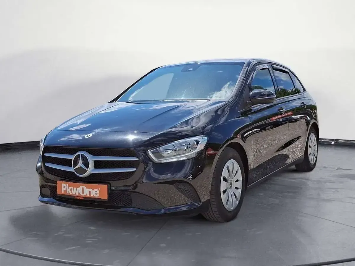 Gebraucht Mercedes B180 136 PS (100 kW) 2020 Kleinwagen
