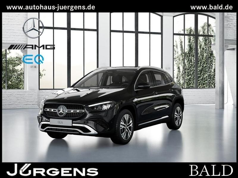 Schwarz kosmosschwarz metallic Gebraucht 2025 Mercedes GLA250 Progressive SUV | 41.880 € (Guter Preis) - Bild 1/4