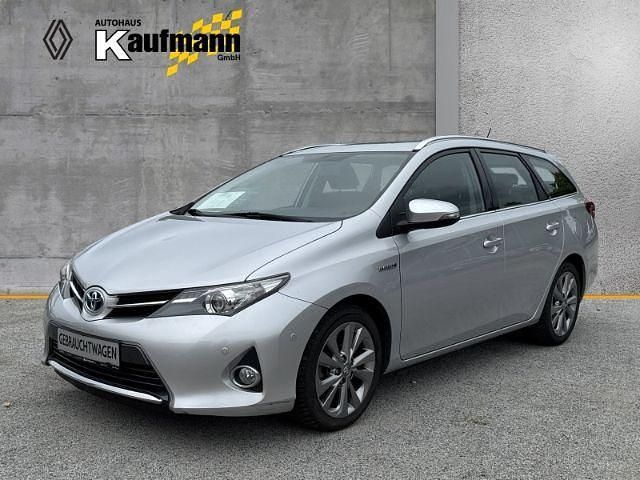 Silber Gebraucht 2014 Toyota Auris Touring Sports Life+ Kombi | 11.480 € (Fairer Preis) - Bild 1/4