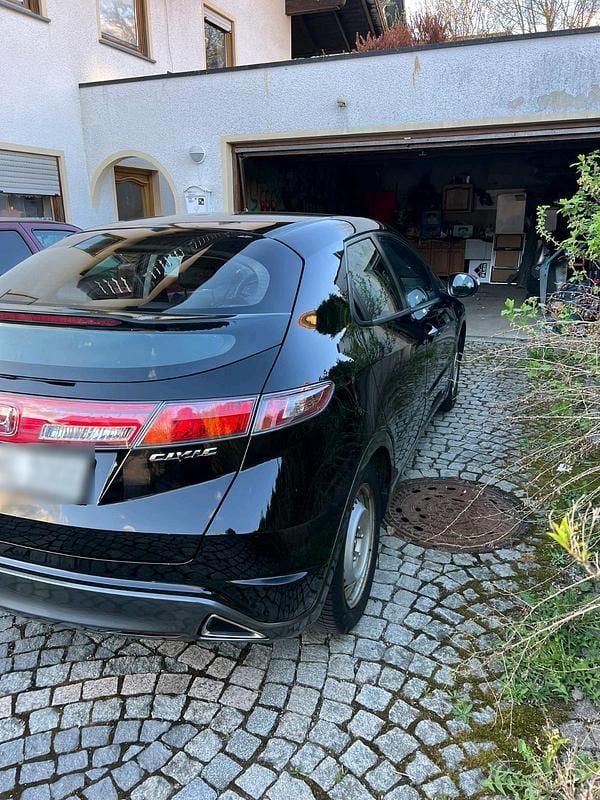 Gebraucht Honda Civic 99 PS (72 kW) 2009 Schwarz Limousine