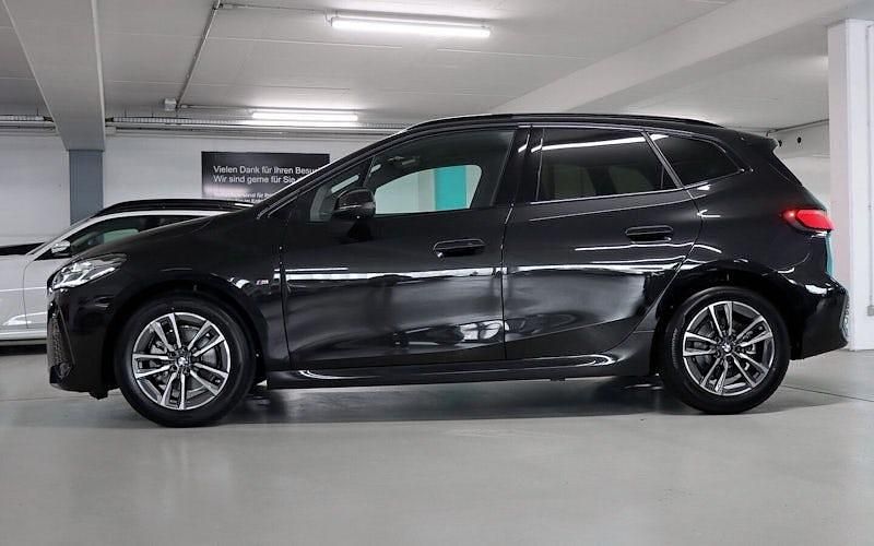 Gebraucht BMW 220 Luxury Line 170 PS (125 kW) 2025 Schwarz Kombi