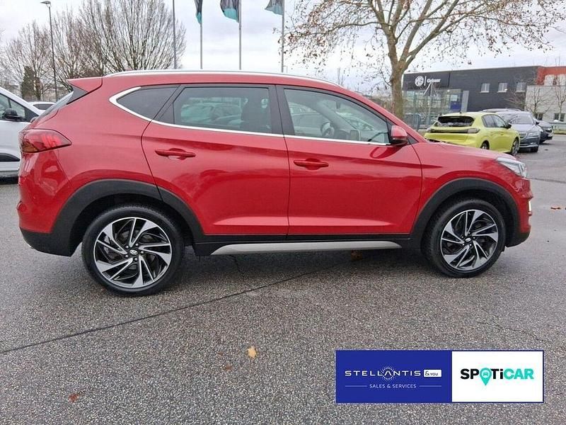 Gebraucht Hyundai Tucson Style 177 PS (130 kW) 2019 Rot SUV