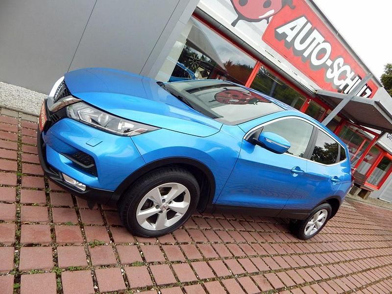 Blau Gebraucht 2018 Nissan Qashqai Acenta SUV | 14.500 € (Fairer Preis) - Bild 1/4