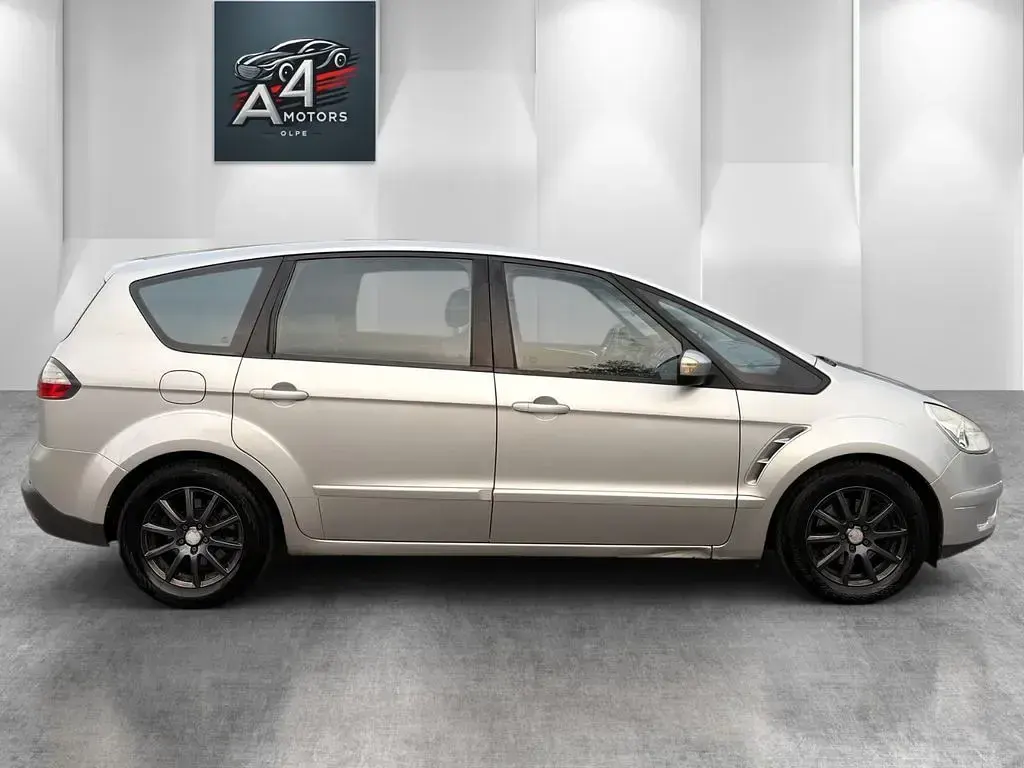 Gebraucht Ford S-MAX Sport 140 PS (102 kW) 2009 Kristallsilber metallic Van / Kleinbus