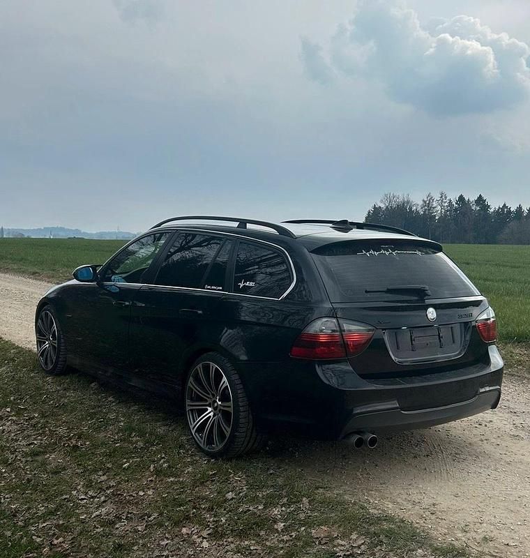 Gebraucht BMW 325 Shadowline 218 PS (160 kW) 2005 Schwarz Kombi