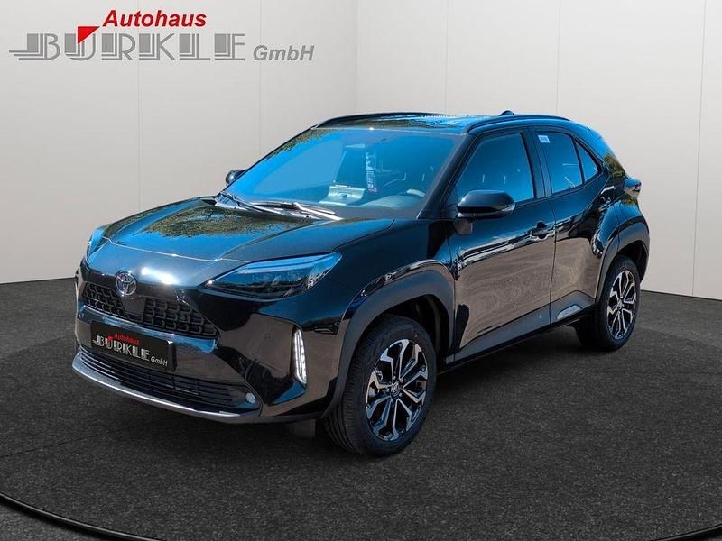 Schwarz Neu 2025 Toyota Yaris Cross SUV | 29.222 € (Guter Preis) - Bild 1/3