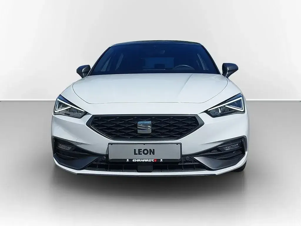 Gebraucht Seat Leon FR 150 PS (110 kW) 2022 Weiß Limousine