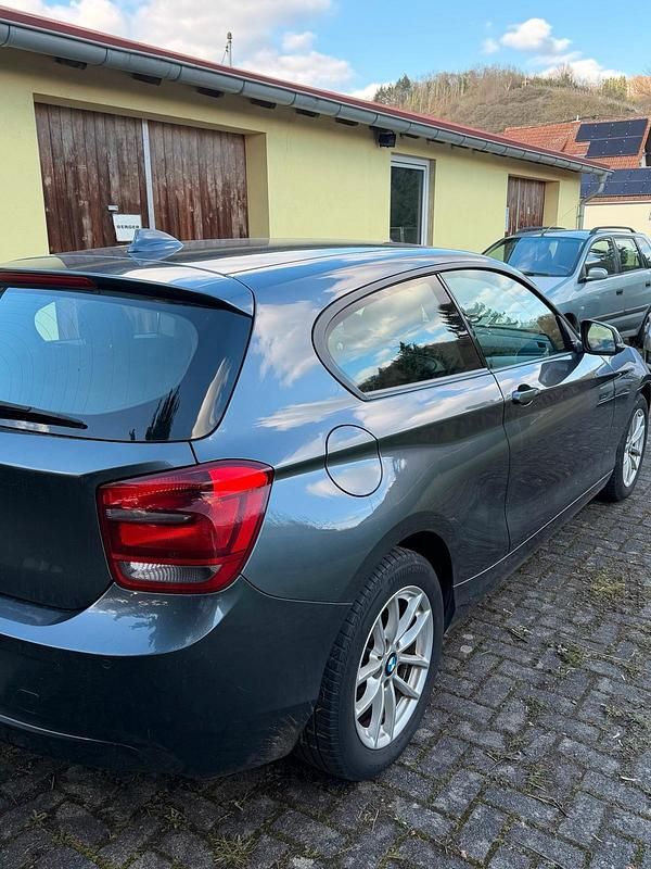 Gebraucht BMW 116 136 PS (100 kW) 2013 Grau Kleinwagen