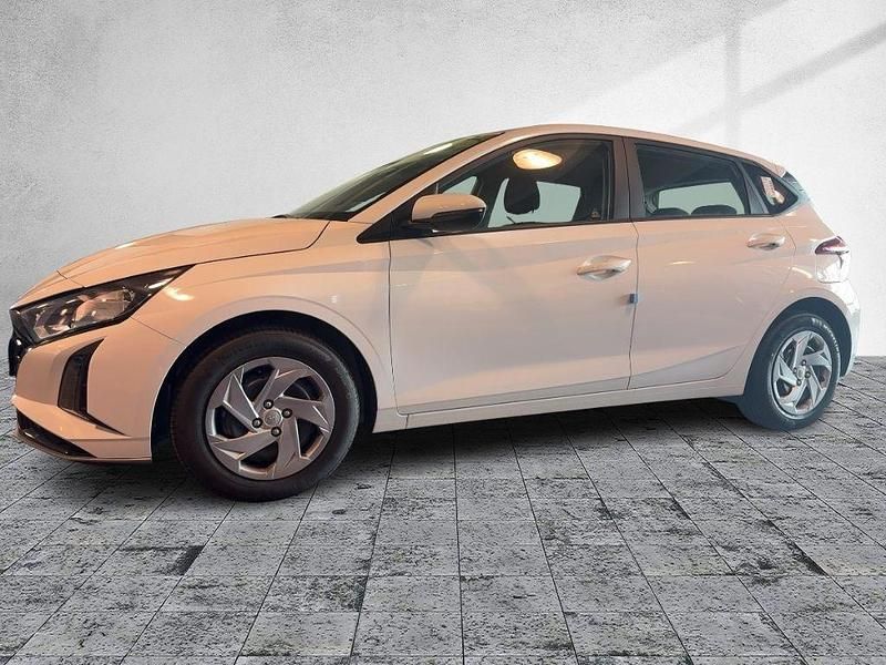 Neu Hyundai i20 Select 101 PS (74 kW) 2025 Weiss Limousine