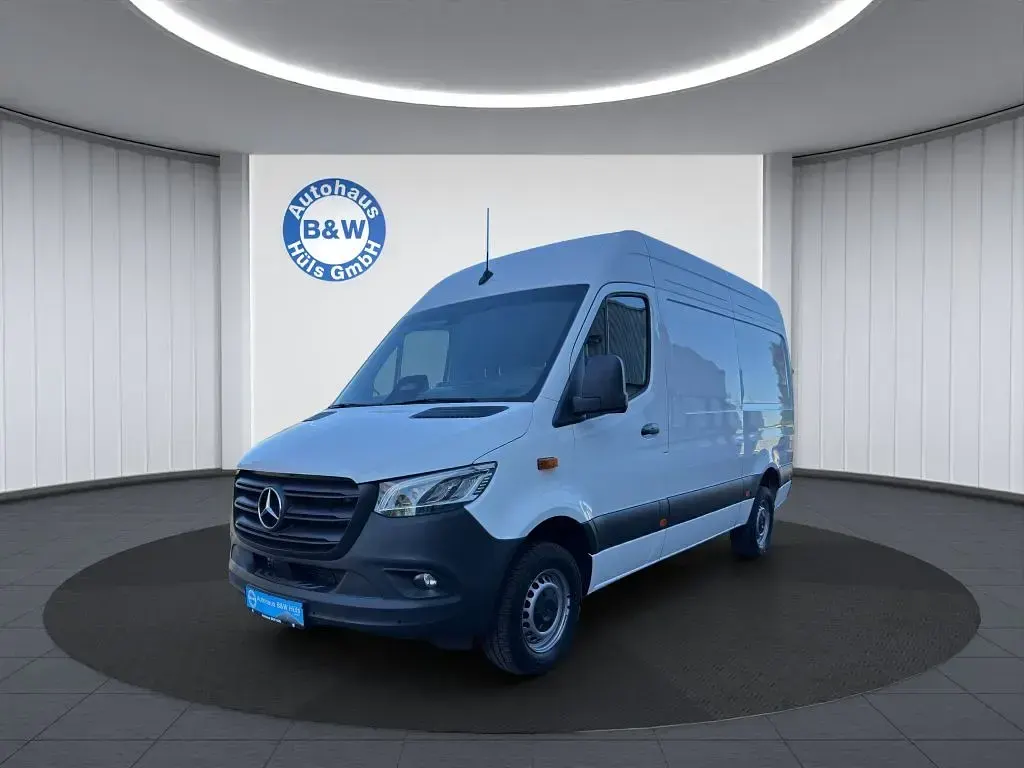 Gebraucht Mercedes Sprinter 170 PS (125 kW) 2024 Arktikweiss Van