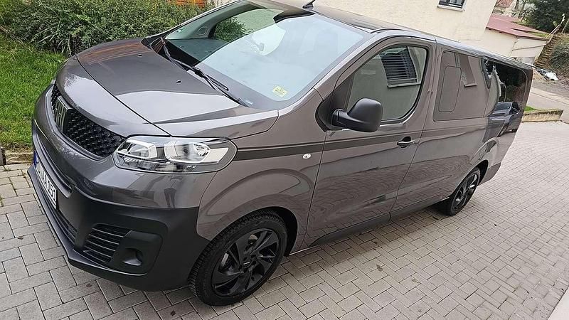 Grau Gebraucht 2024 Fiat Scudo S Van | 45.900 € (Teuer) - Bild 1/4