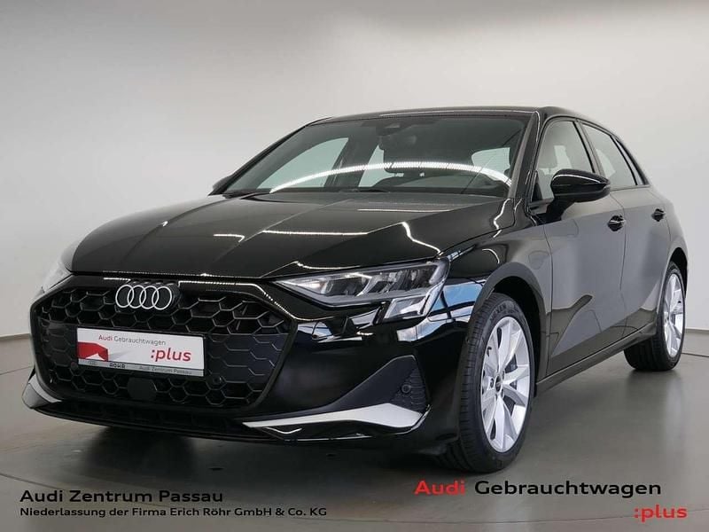 Mythosschwarz metallic Gebraucht 2024 Audi A3 Sportback Advanced Limousine | 30.600 € (Guter Preis) - Bild 1/4