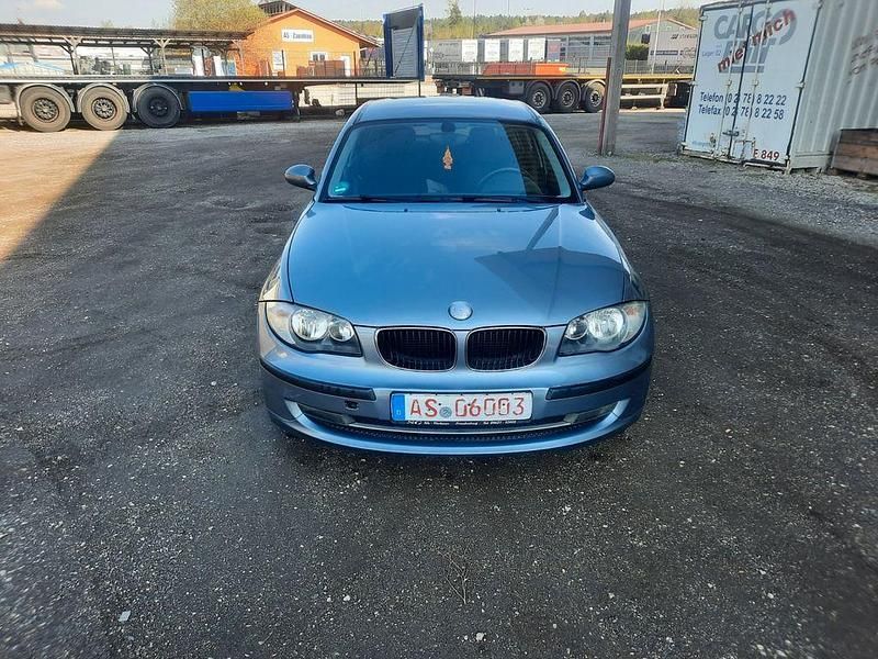 Blau Gebraucht 2007 BMW 116 Kleinwagen | 4.000 € (Etwas zu teuer) - Bild 1/4
