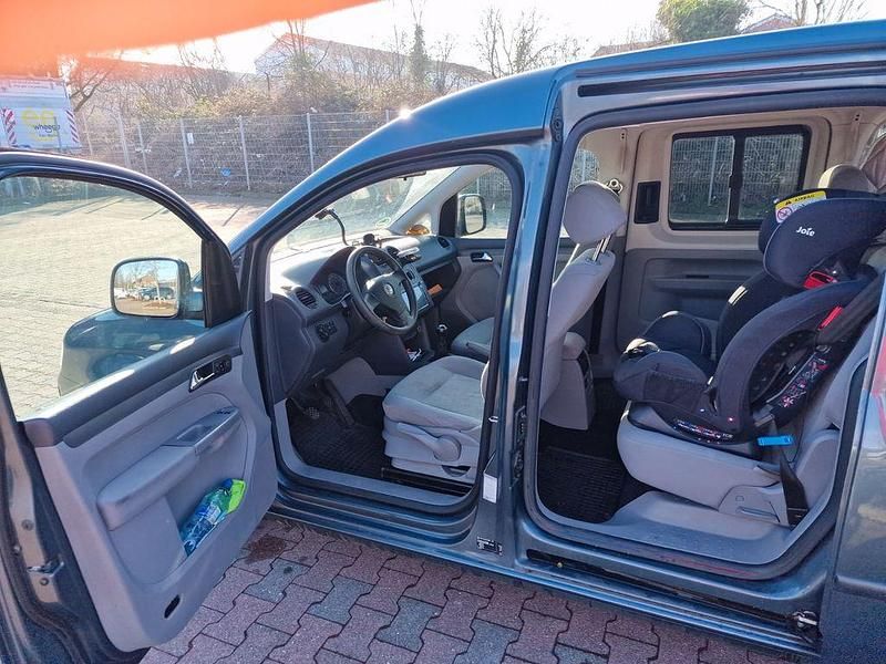 Gebraucht VW Caddy Maxi S 105 PS (77 kW) 2009 Grau Van / Kleinbus