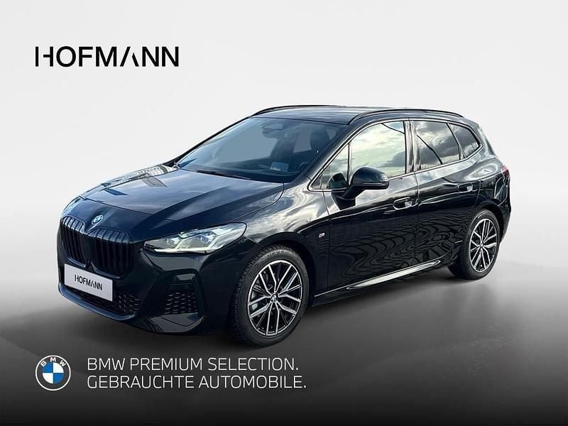 Gebraucht BMW 220 Active Tourer M Sport 150 PS (110 kW) 2025 Saphirschwarz metallic Van / Kleinbus