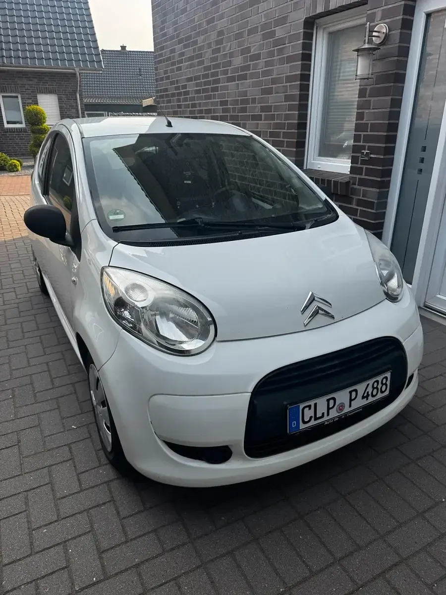 Gebraucht Citroën C1 67 PS (49 kW) 2011 Weiß Kleinwagen
