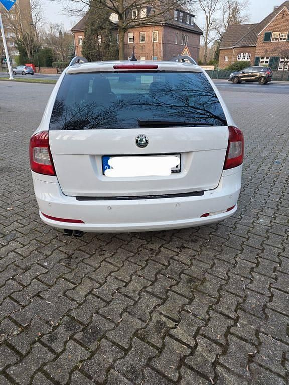 Gebraucht Skoda Octavia RS 200 PS (147 kW) 2010 Weiß Kombi