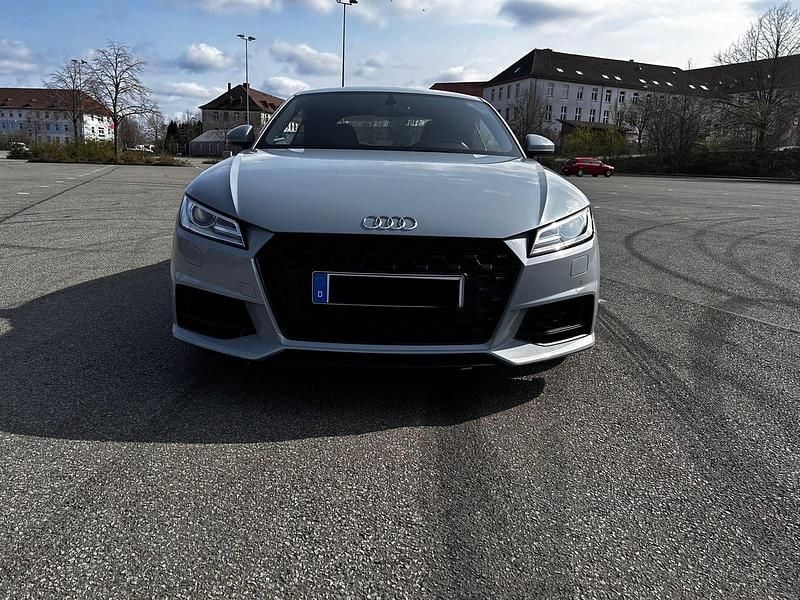 Gebraucht Audi TT 197 PS (144 kW) 2020 Grau Coupé