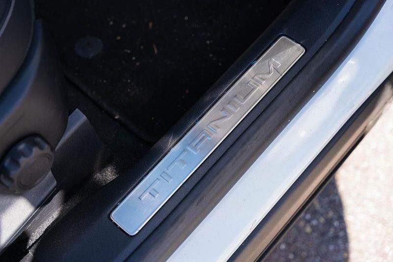 Gebraucht Ford Kuga Titanium X 224 PS (164 kW) 2021 Weiss SUV