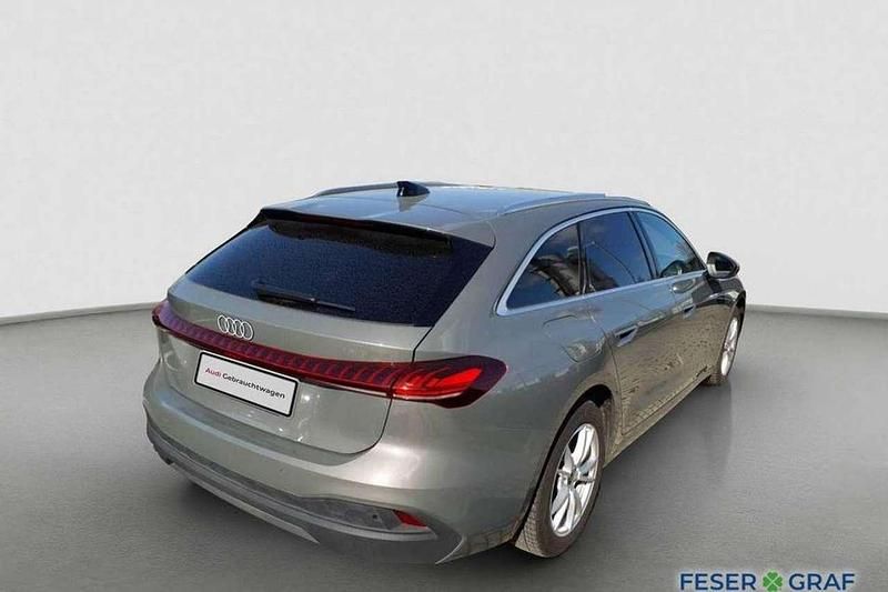 Gebraucht Audi A5 Comfort 204 PS (150 kW) 2025 Chronosgrau metallic Kombi