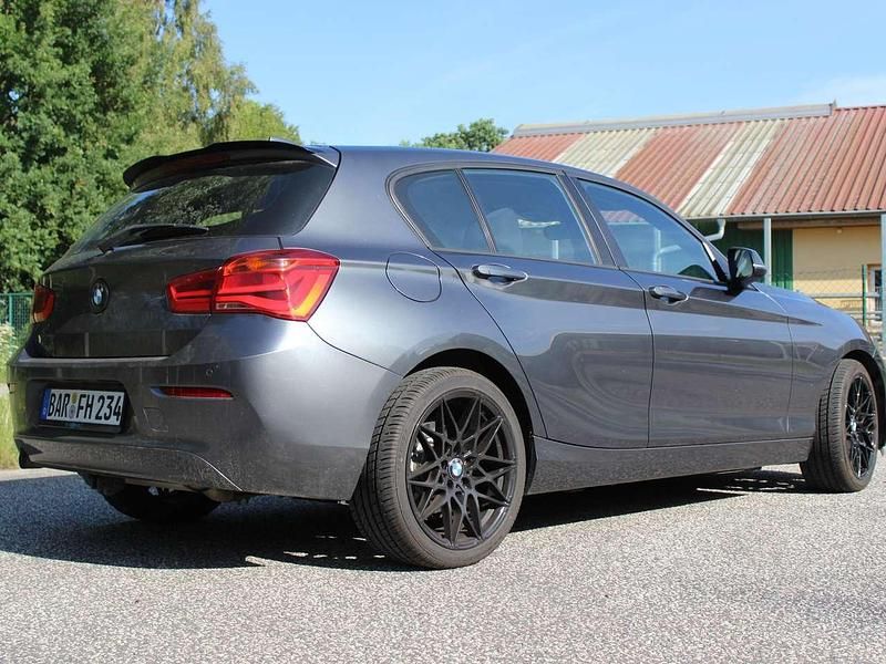 Gebraucht BMW 116 109 PS (80 kW) 2015 Grau Kleinwagen