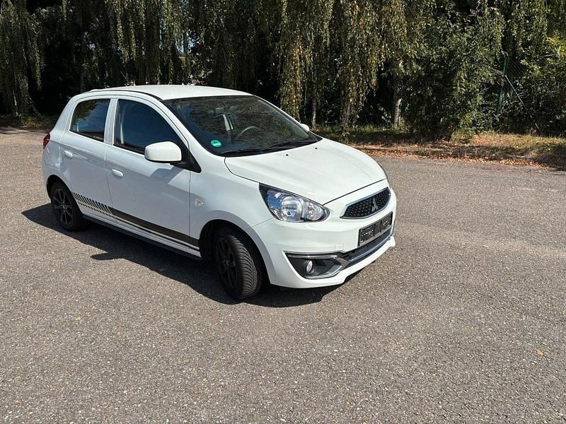 Weiß Gebraucht 2020 Mitsubishi Space Star Kleinwagen | 7.299 € (Guter Preis) - Bild 1/4