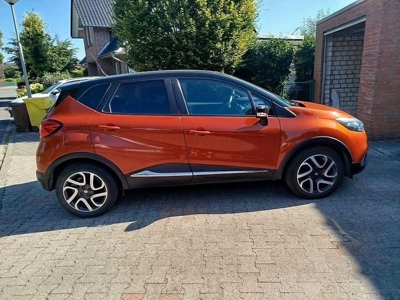 Orange Gebraucht 2013 Renault Captur SUV | 5.999 € (Fairer Preis) - Bild 1/4