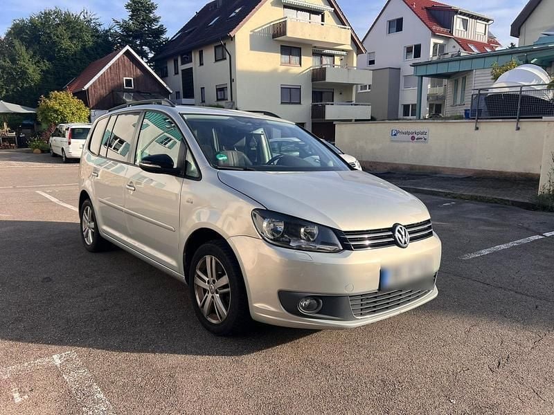 Silber Gebraucht 2013 VW Touran Van / Kleinbus | 6.700 € (Guter Preis) - Bild 1/4